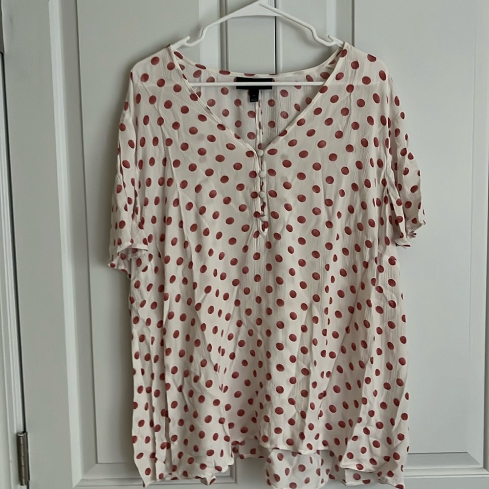 Lane Bryant pink polka dot short sleeve blouse.